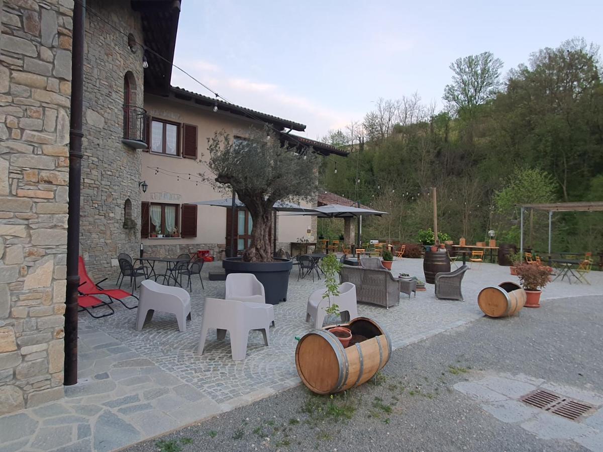 Agriturismo Cascina L'Arche Santo Stefano Belbo Exteriör bild