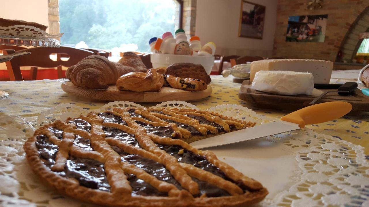 Agriturismo Cascina L'Arche Santo Stefano Belbo Exteriör bild
